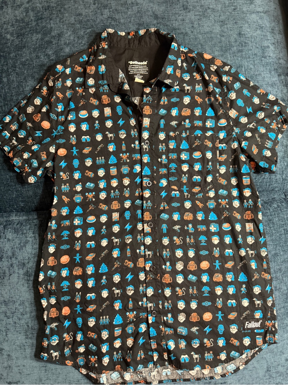 Bethesda Fallout Icon Print Short Sleeve Shirt - Black